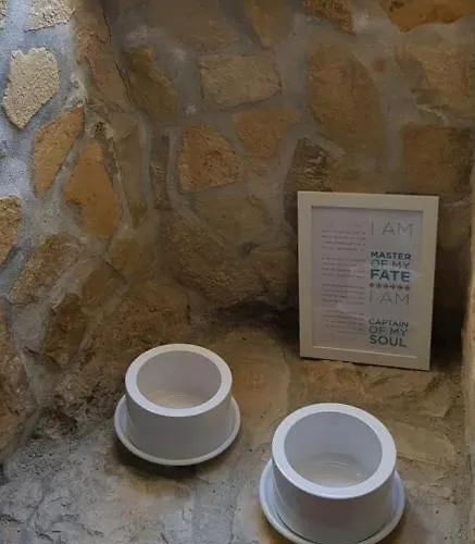 AL - HaoleGuestHouse