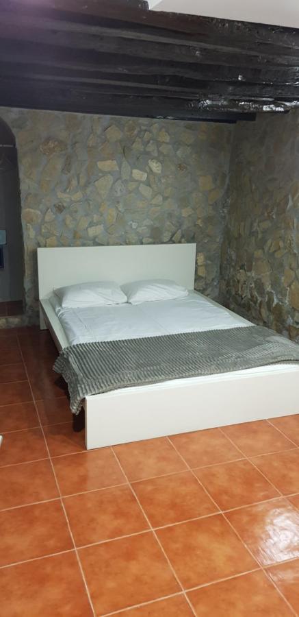 Al - Haoleguesthouse Sobral de Monte Agraço